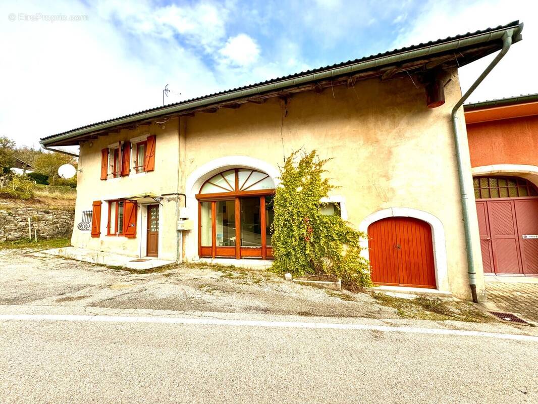 Maison à OYONNAX