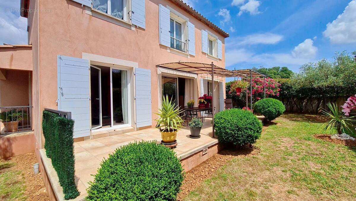 Maison à POULX