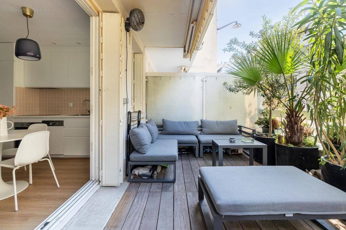 Appartement à PARIS-11E