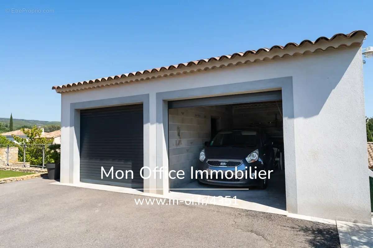 Maison à LE CASTELLET