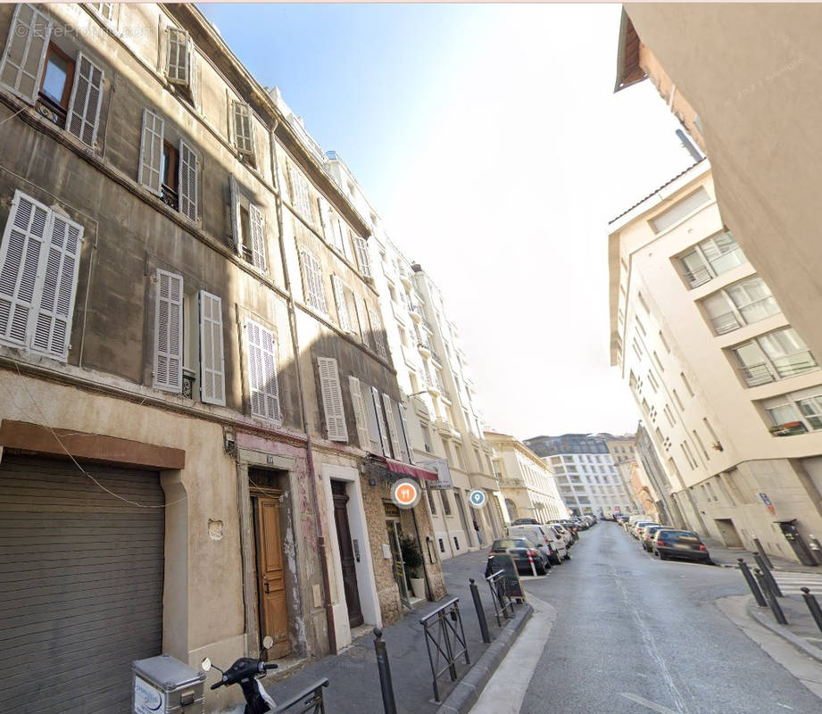Appartement à MARSEILLE-2E