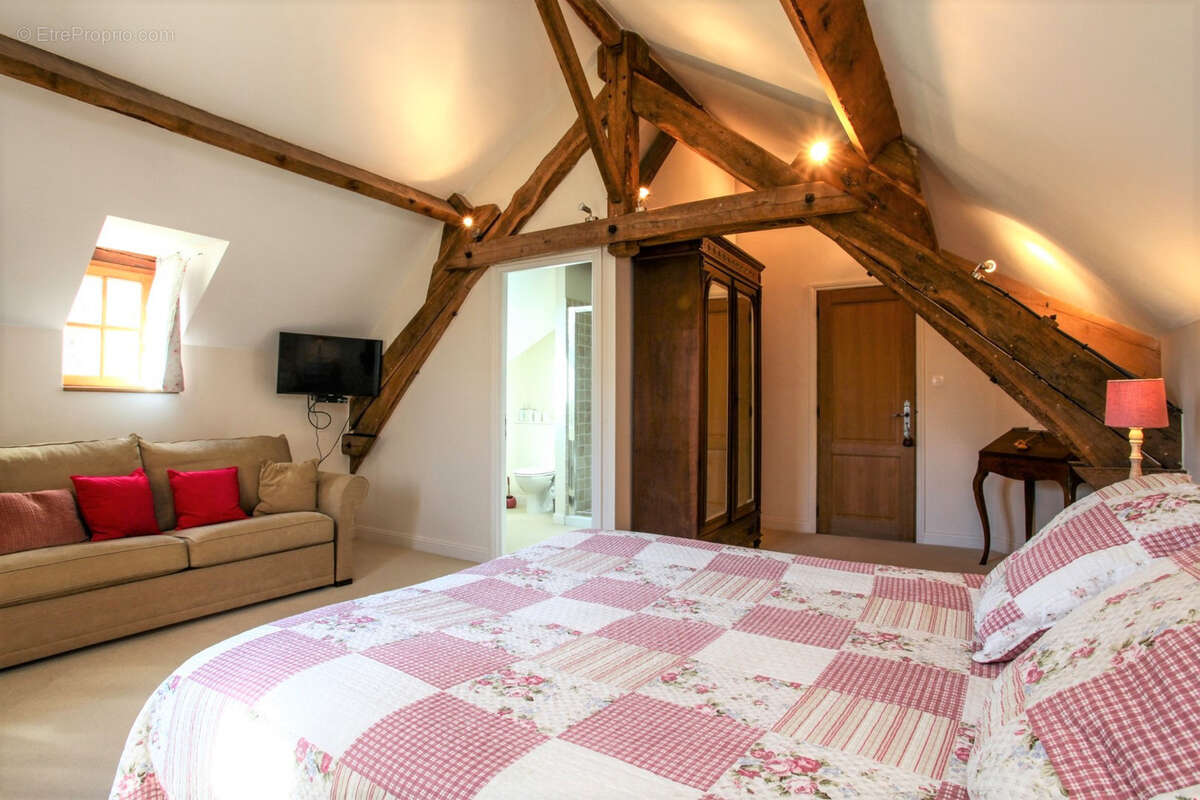 Maison à CAMPAGNAC-LES-QUERCY