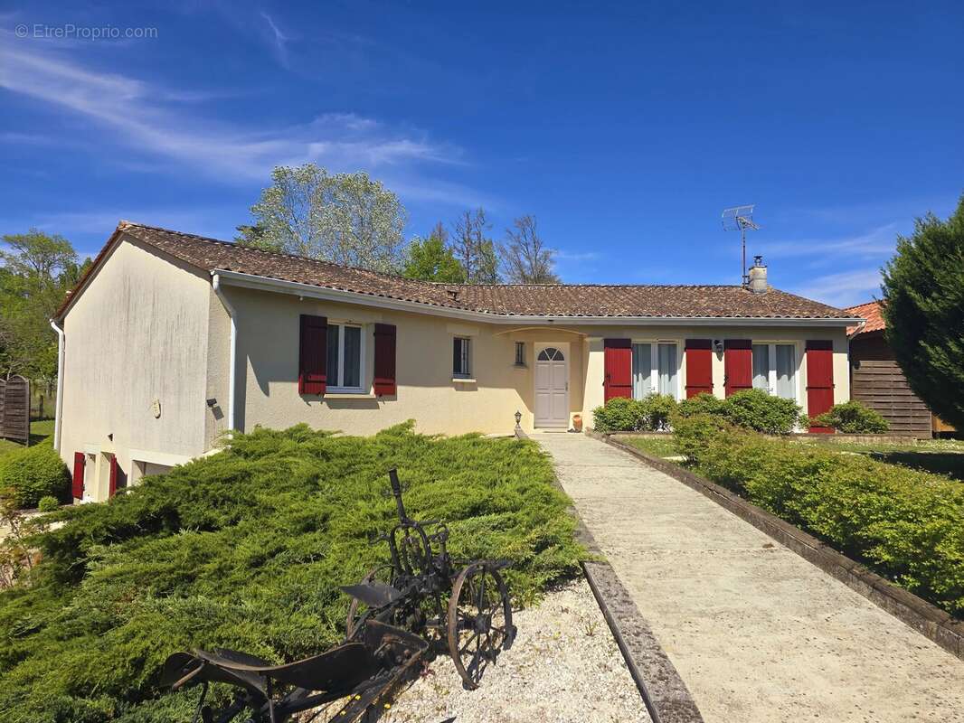Maison à EYMET