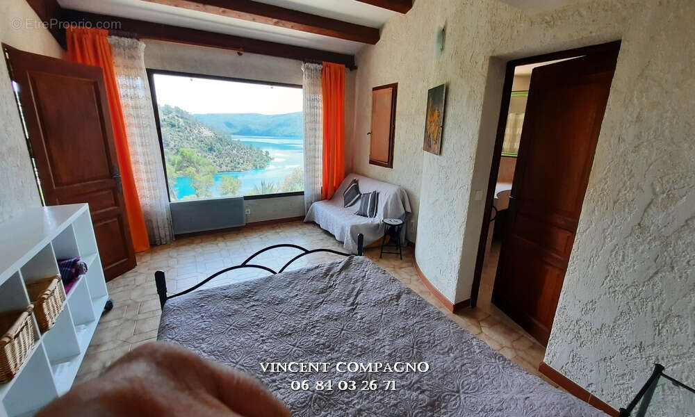 Maison à ESPARRON-DE-VERDON