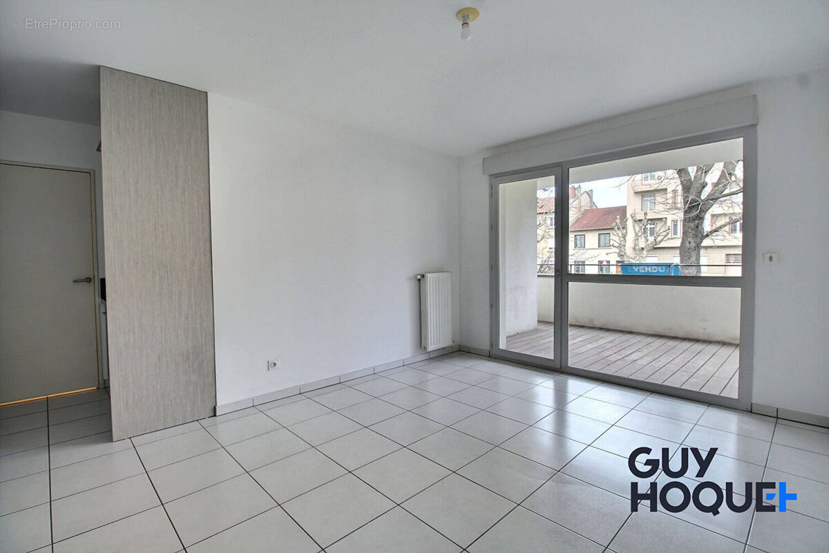 Appartement à LYON-8E