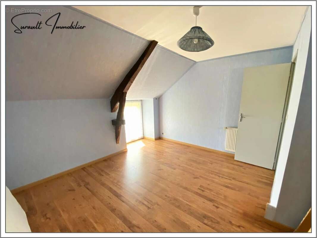 Maison à COMBLESSAC