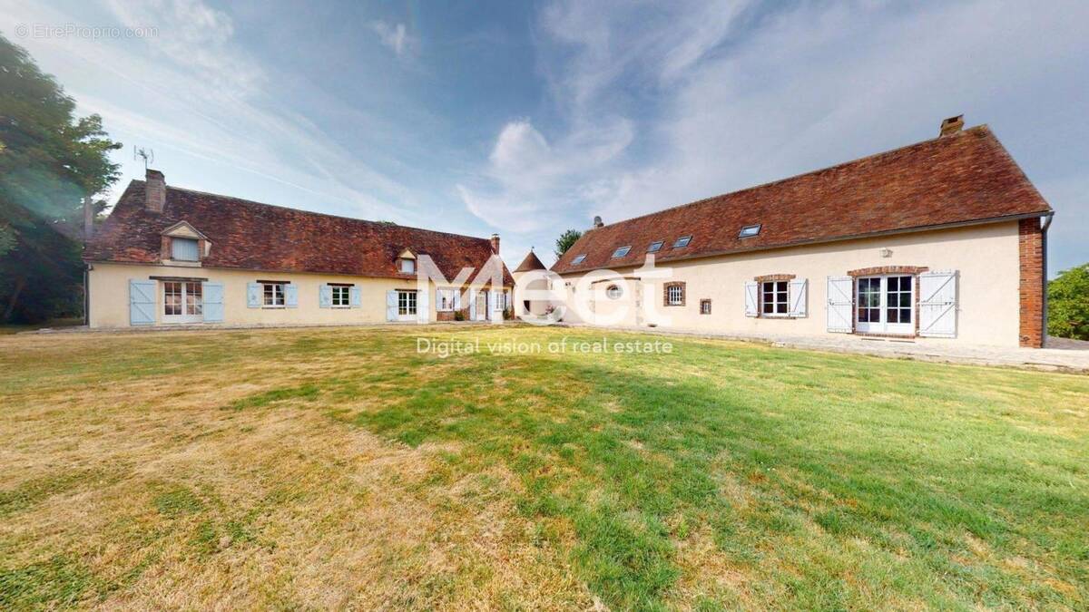 Maison à CHARNY