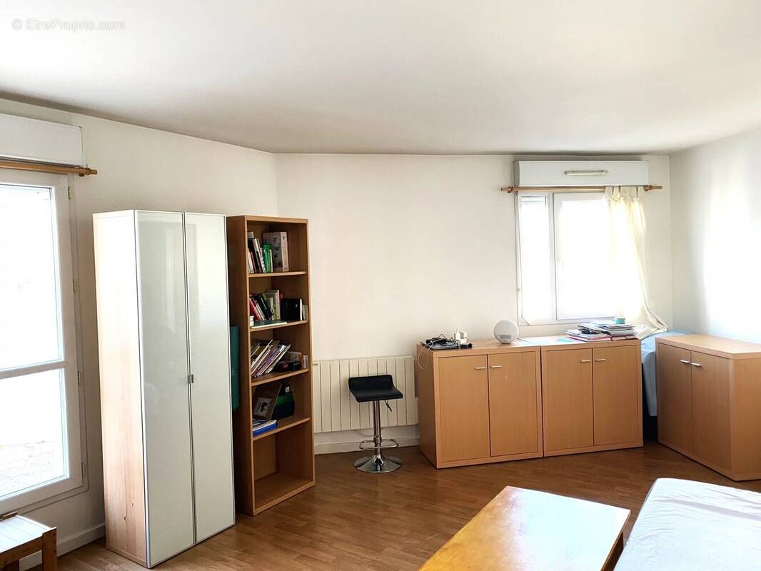Appartement à VILLETANEUSE