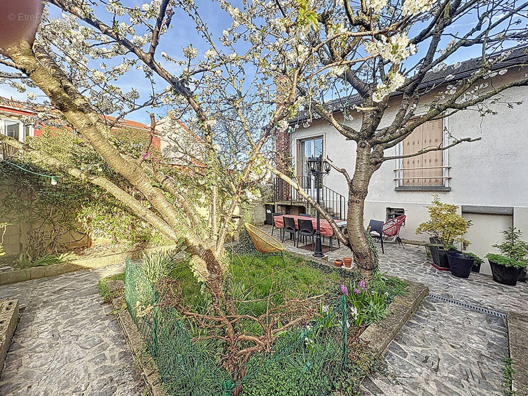 Maison à ROMAINVILLE