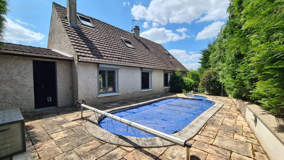 Maison à MAULE