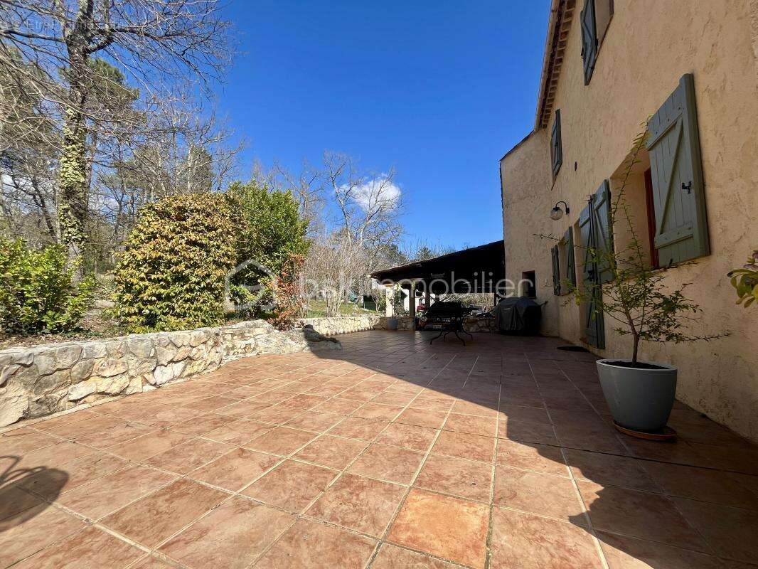 Maison à CALLIAN