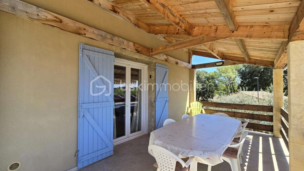 Maison à SABRAN