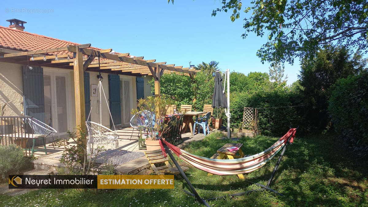 Maison à COMMUNAY
