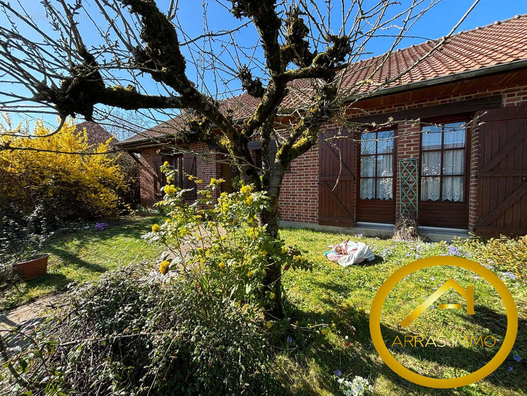 Maison à ACHICOURT