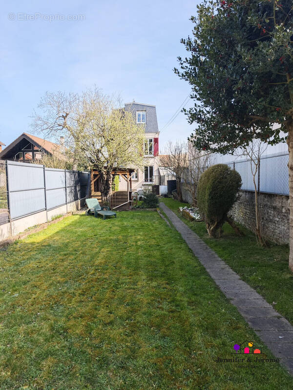 Maison à ERMONT