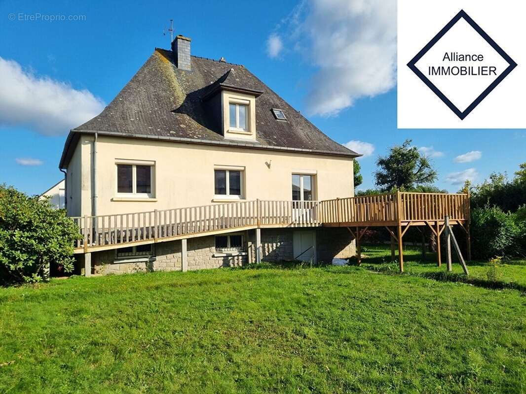Maison à MONTAUBAN-DE-BRETAGNE
