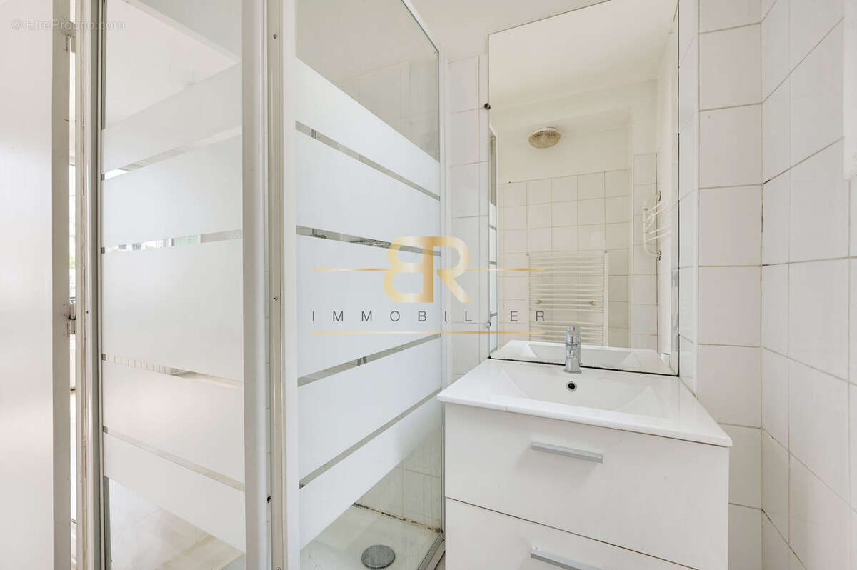 Appartement à PARIS-19E
