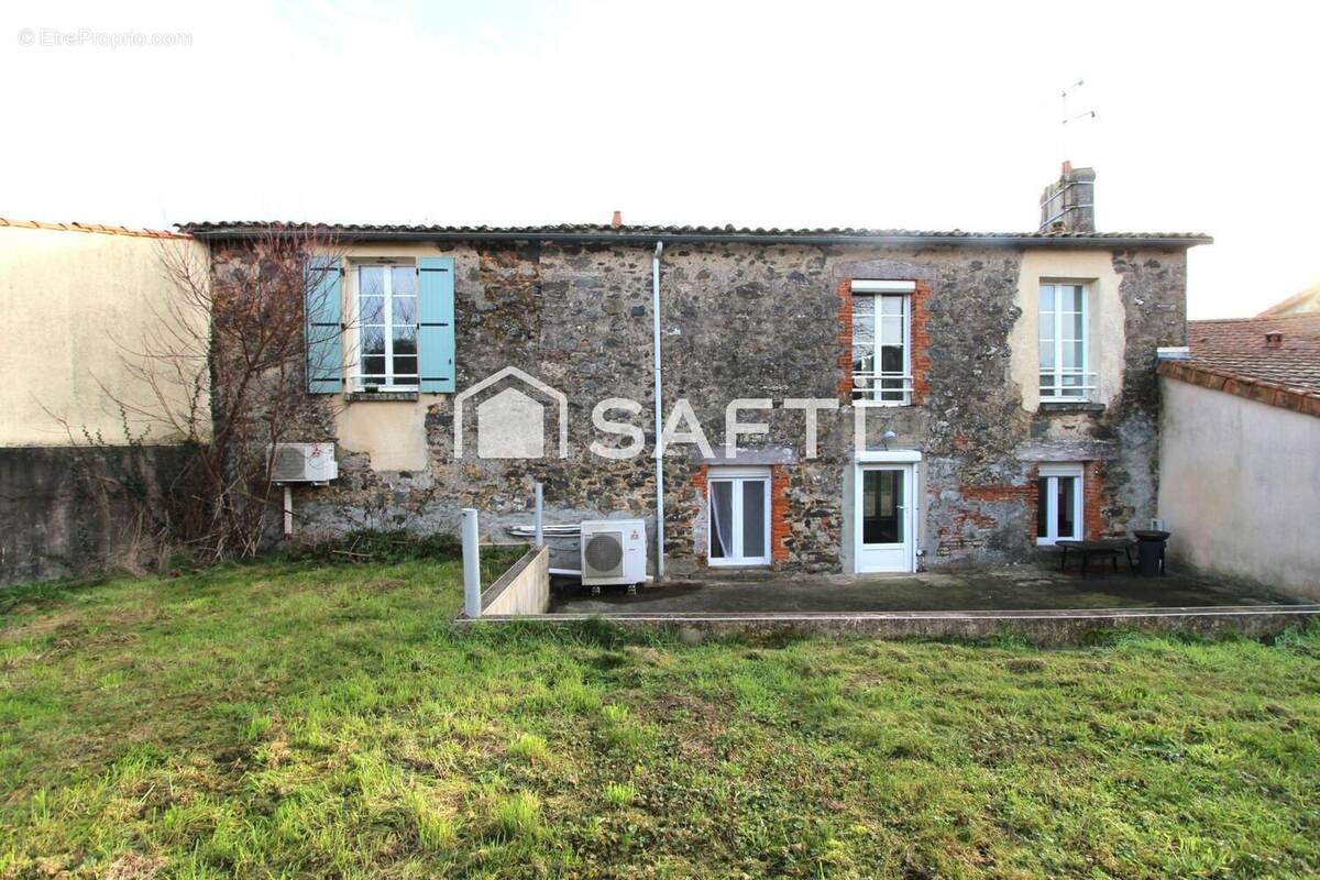 Photo 1 - Maison à MENOMBLET
