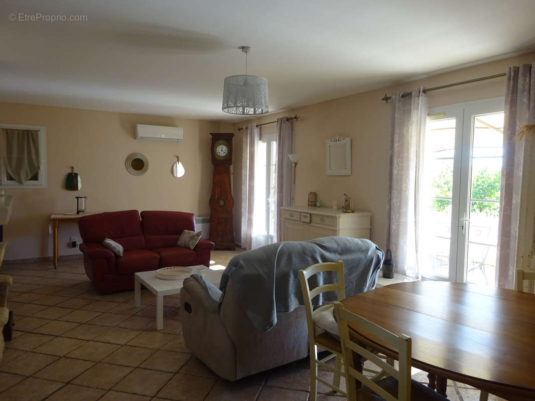 Maison à LEDIGNAN