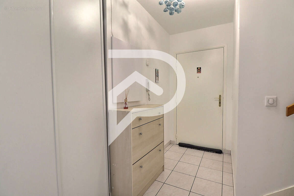 Appartement à VAUREAL