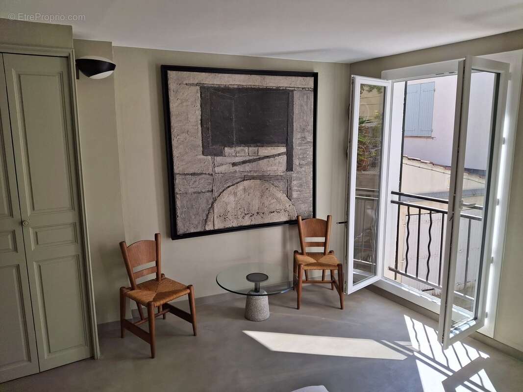 Appartement à LE CASTELLET