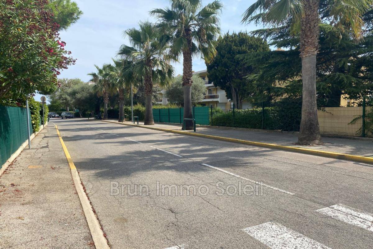 Appartement à VILLENEUVE-LOUBET