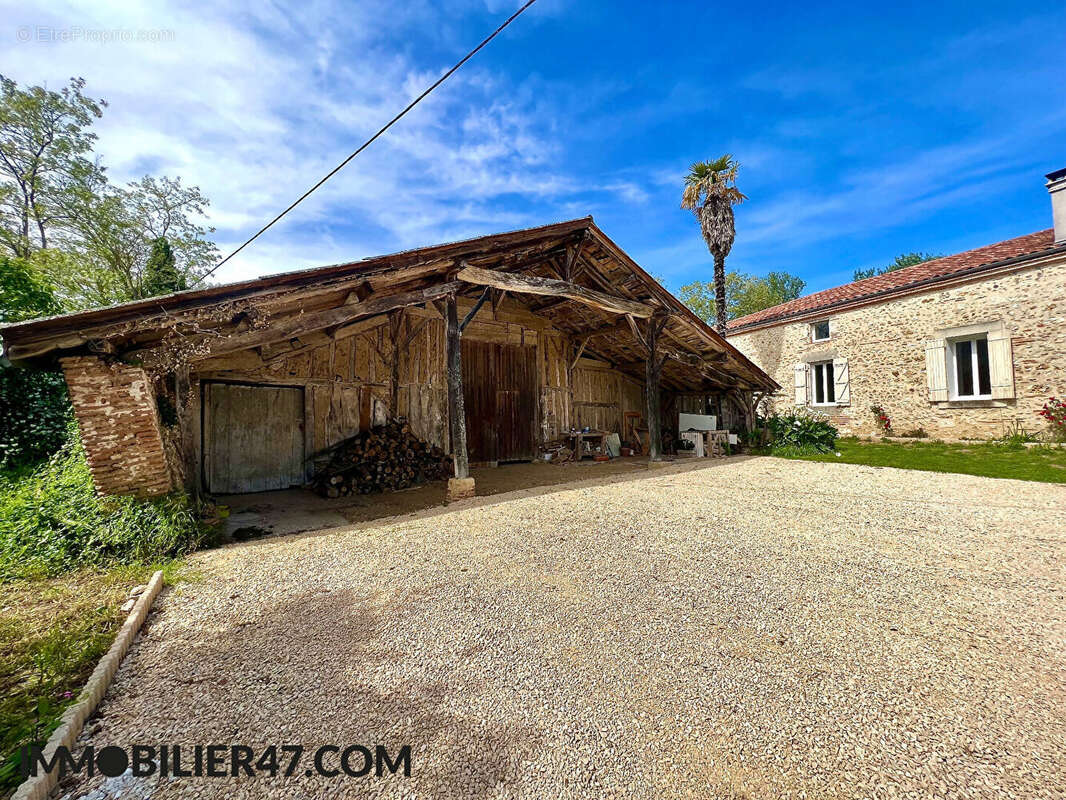 Maison à CASTELMORON-SUR-LOT