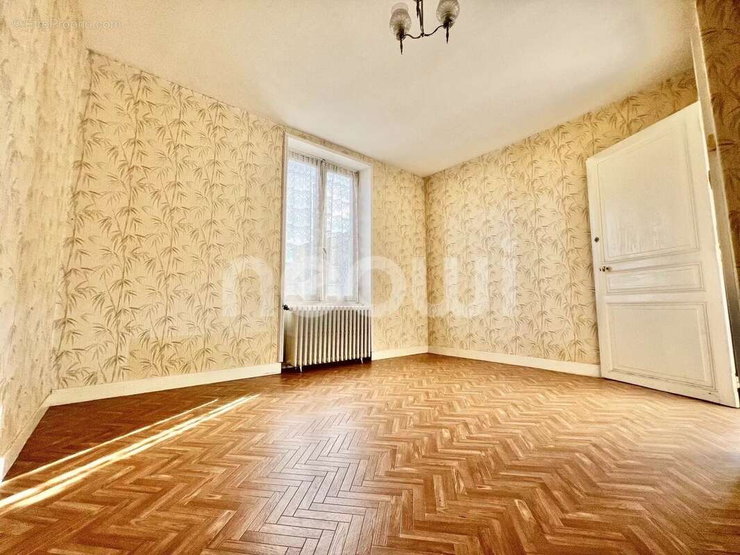 Maison à CLERMONT-FERRAND