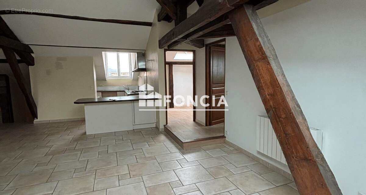 Appartement à FROGES