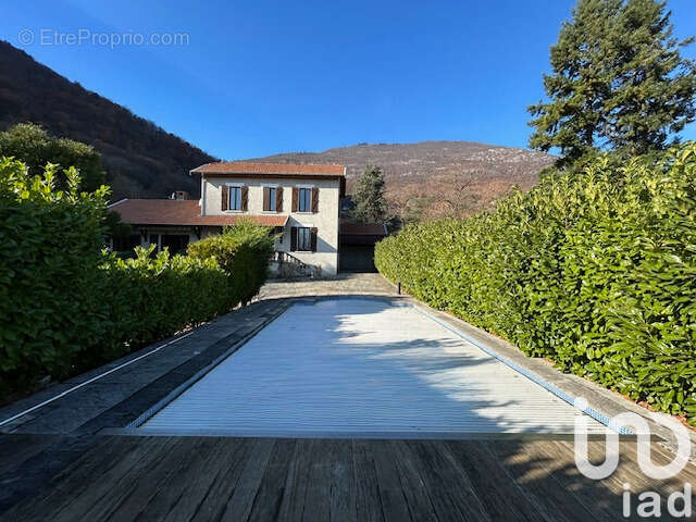 Photo 2 - Maison à VEUREY-VOROIZE