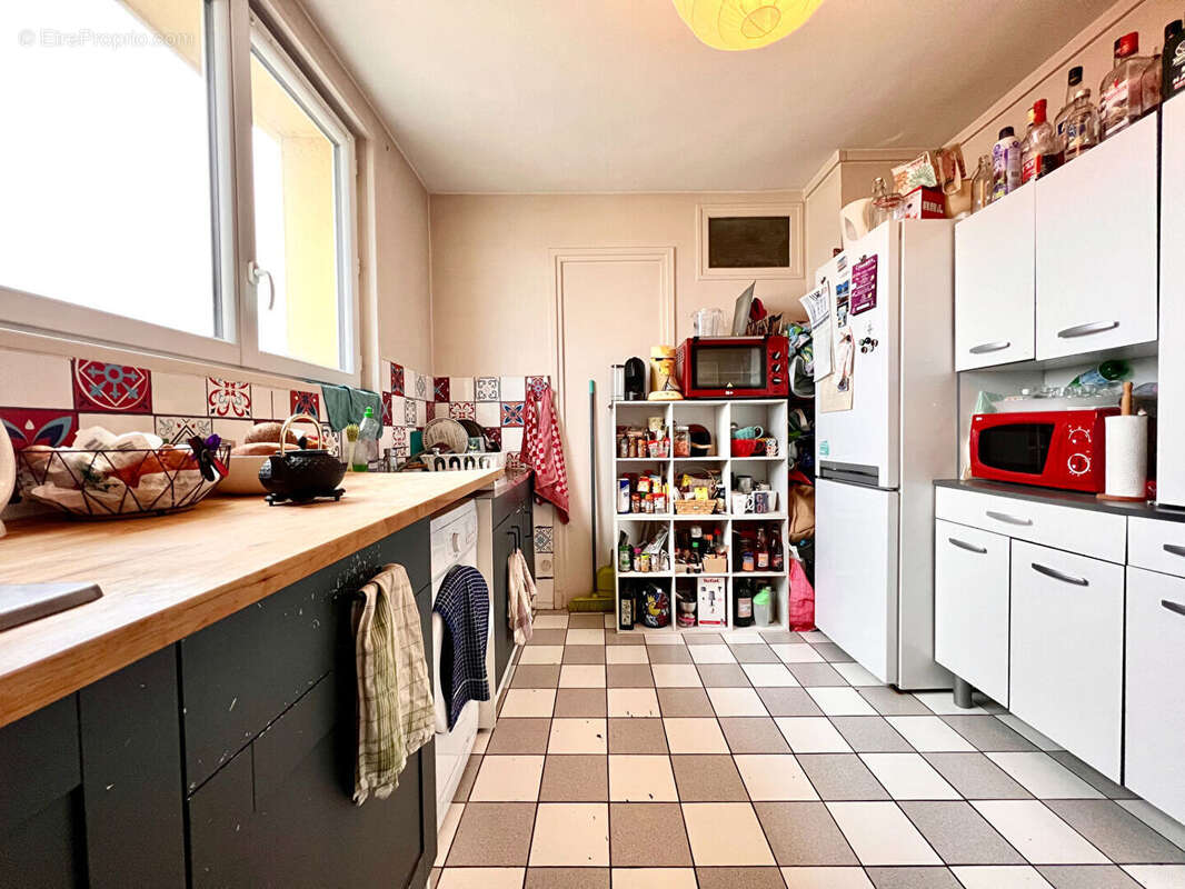 Appartement à LYON-8E
