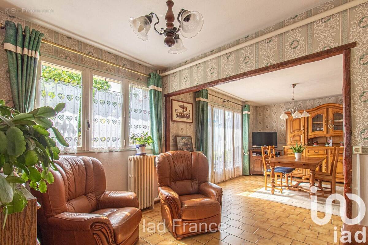 Photo 1 - Maison à MONTFORT-L&#039;AMAURY