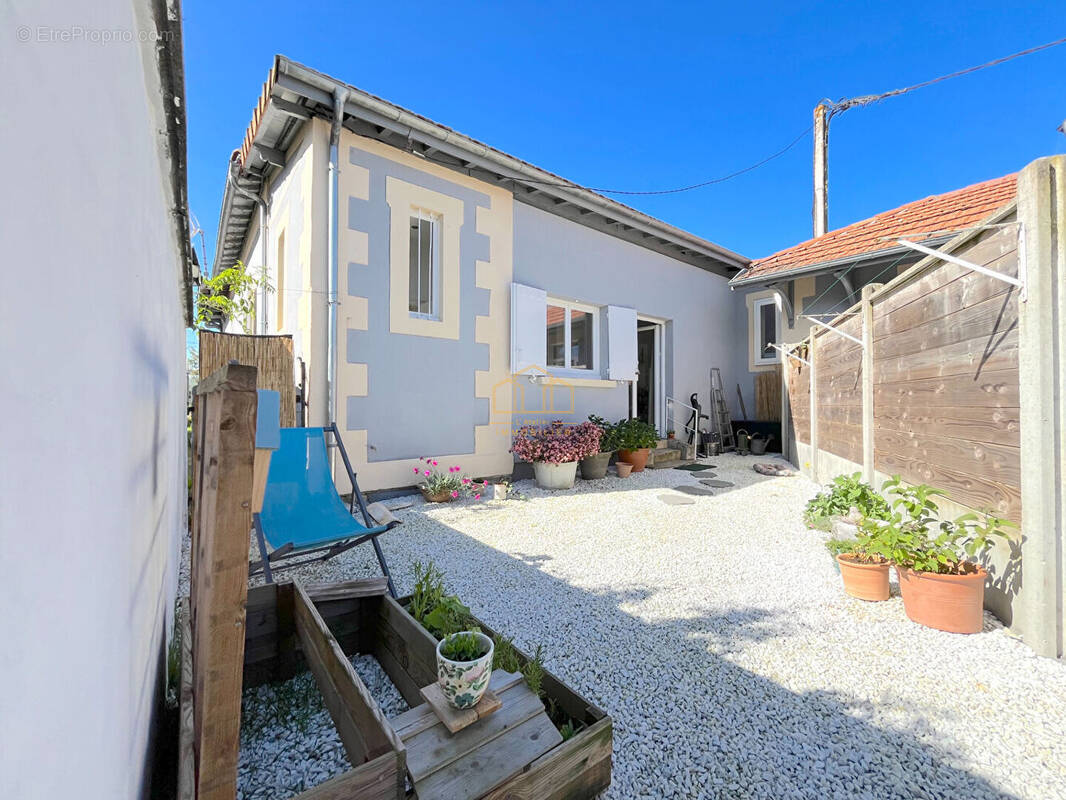Maison à GUJAN-MESTRAS