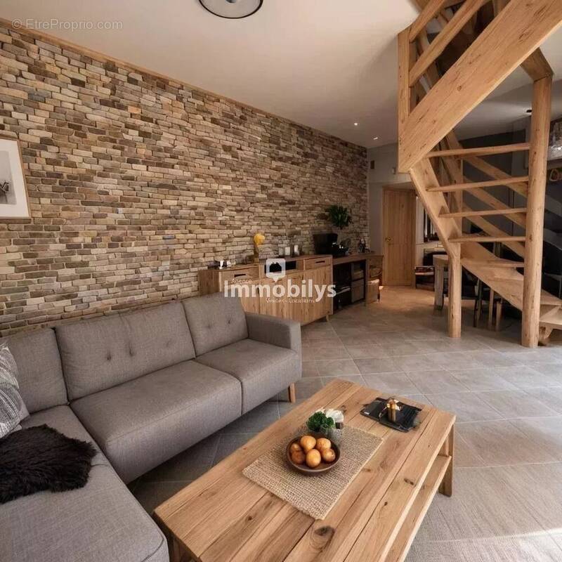 Maison à CROIX