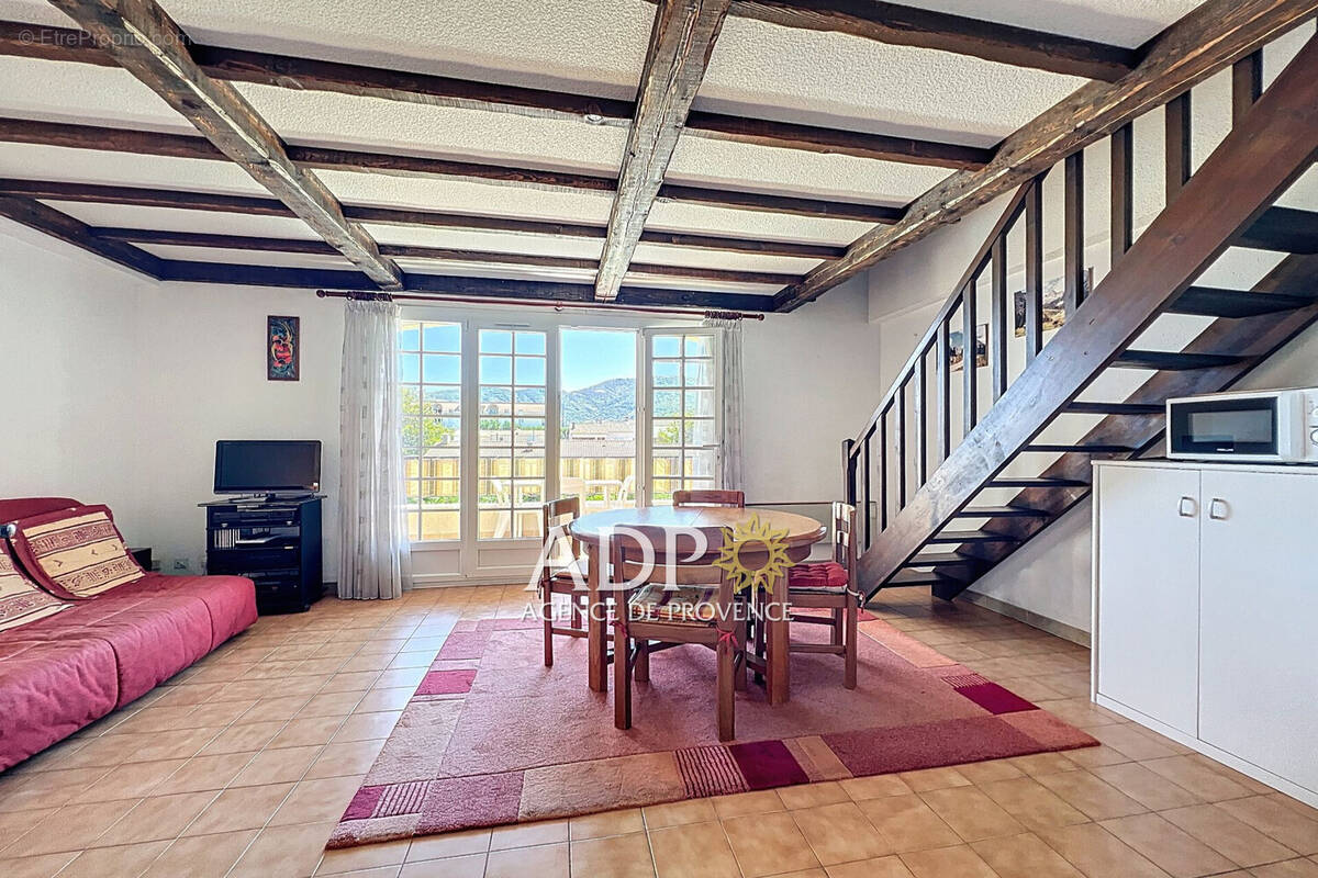 Appartement à PEGOMAS