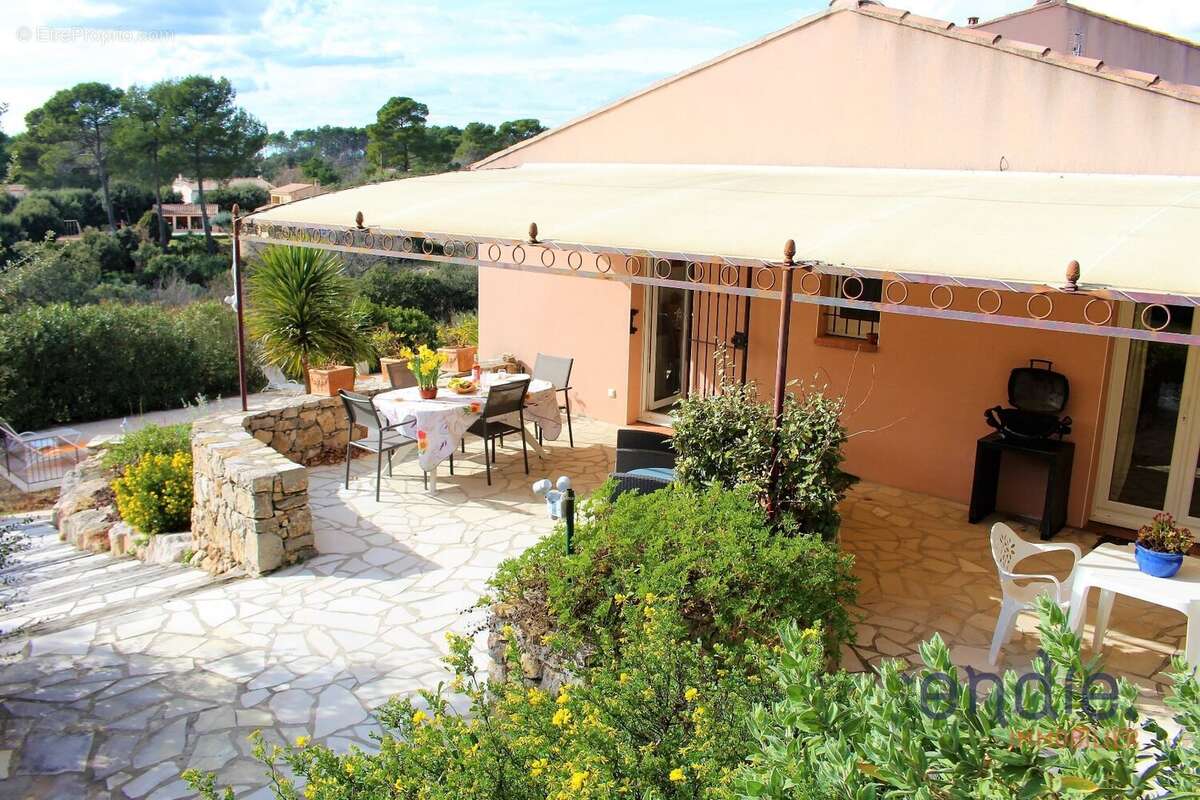 Maison à LORGUES