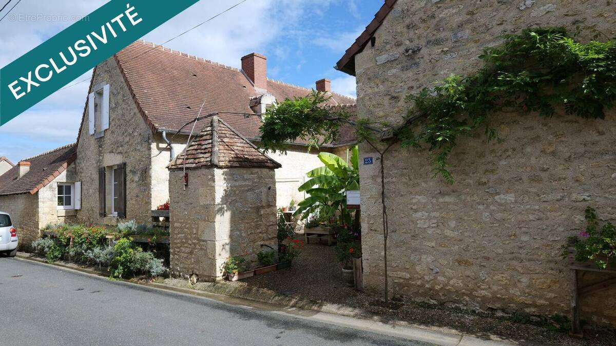 Photo 1 - Maison à TOURNON-SAINT-MARTIN