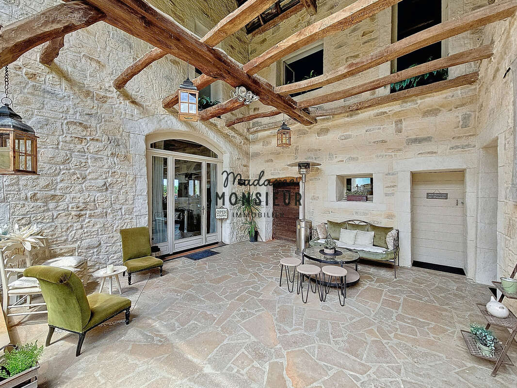 Maison à SAINT-CHEF