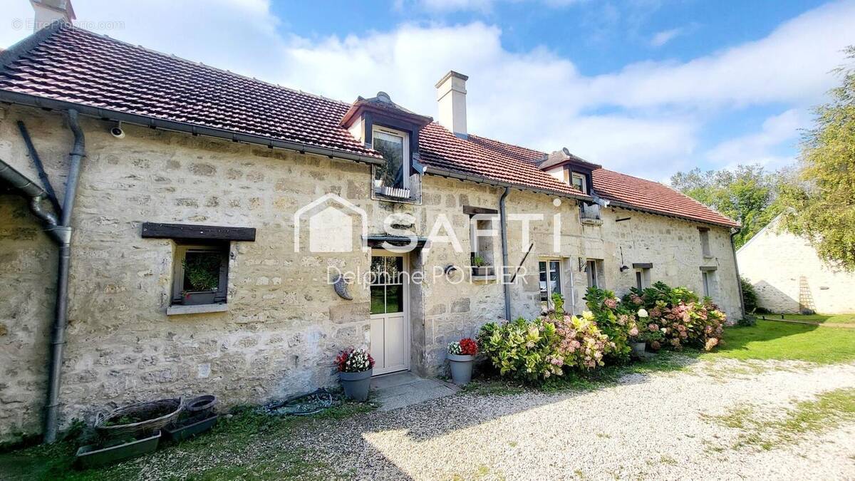 Photo 1 - Maison à CREPY-EN-VALOIS