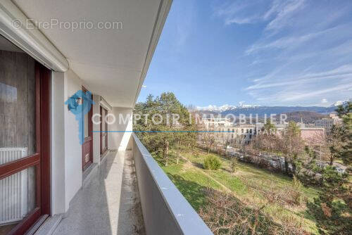 Appartement à ECHIROLLES