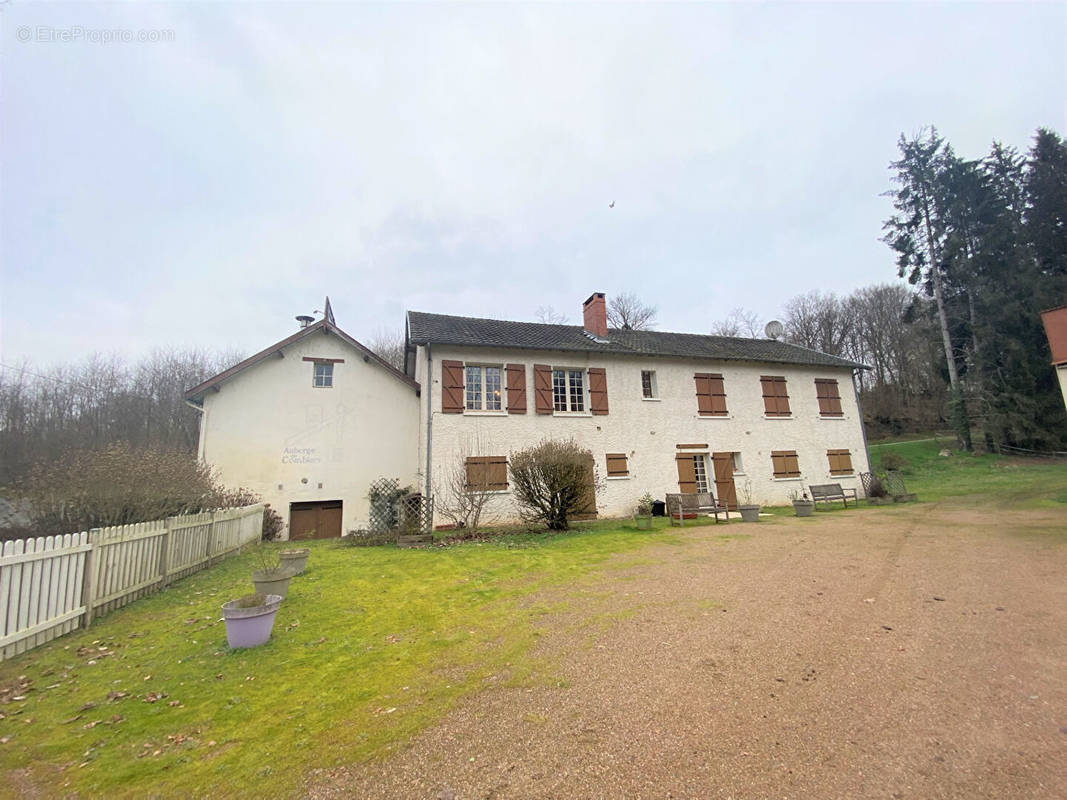 Appartement à SAINT-PAUL-LA-ROCHE