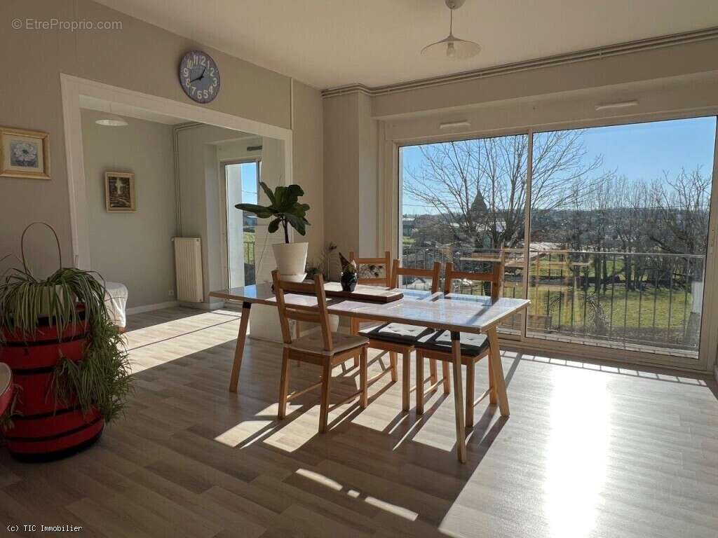 Maison à CIVRAY