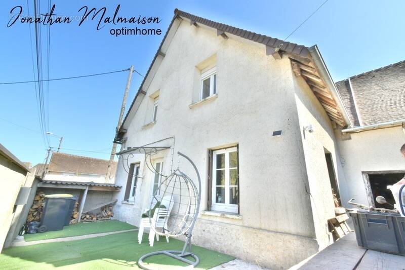 Maison à BRETEUIL