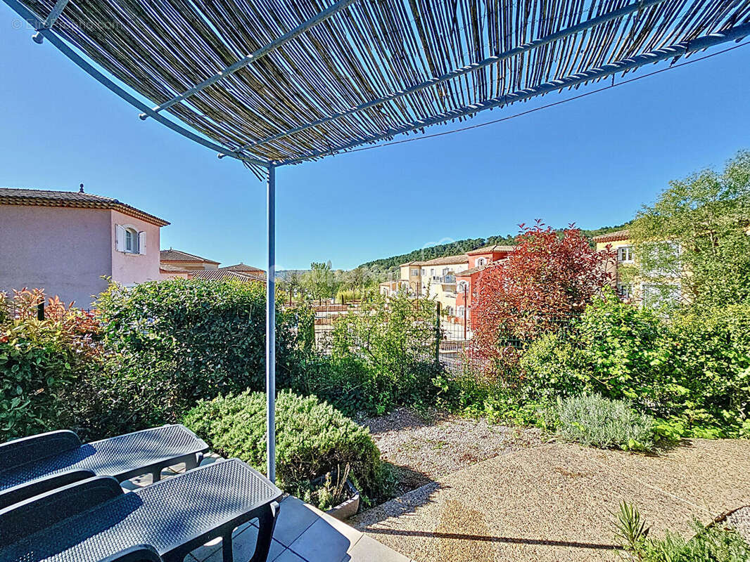 Appartement à CALLIAN