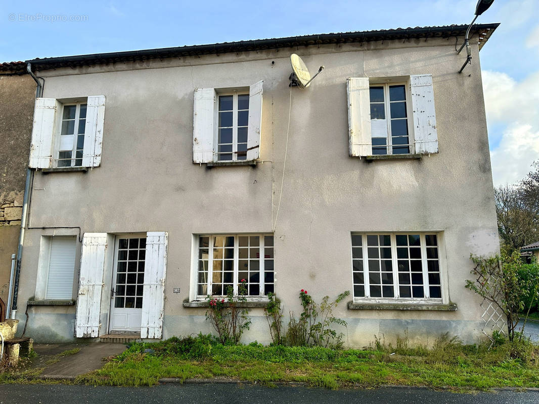 Maison à BRANNE