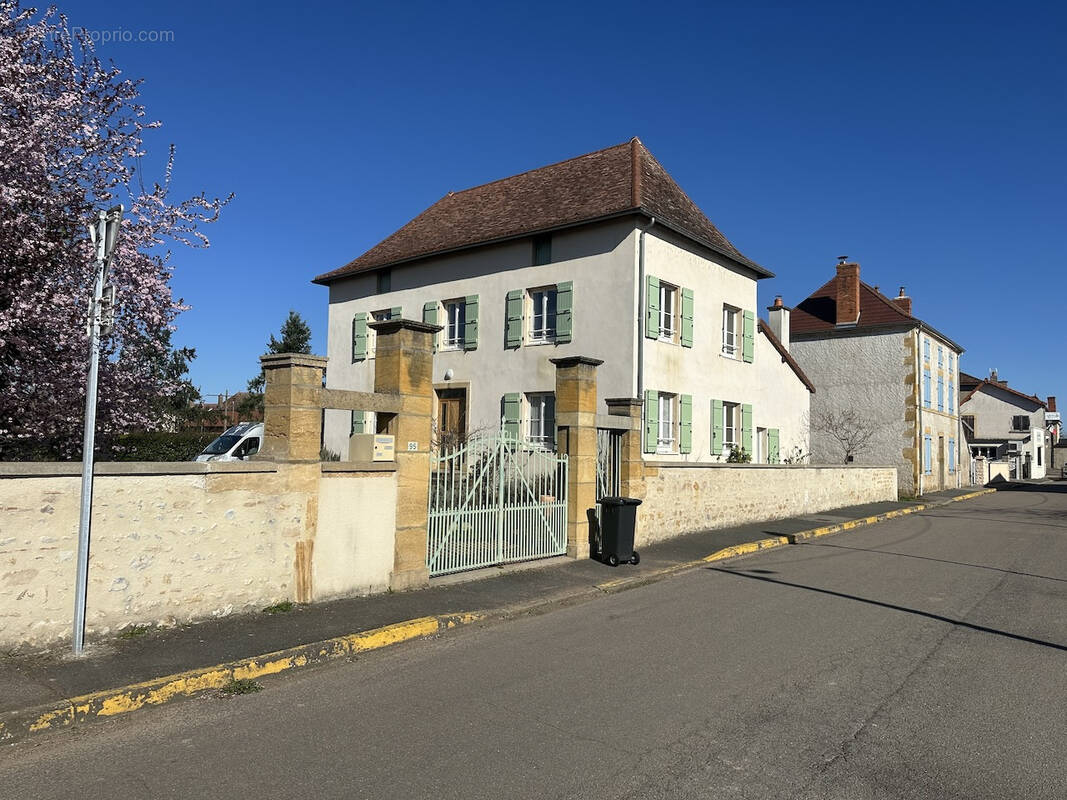 Maison à CHAMBILLY