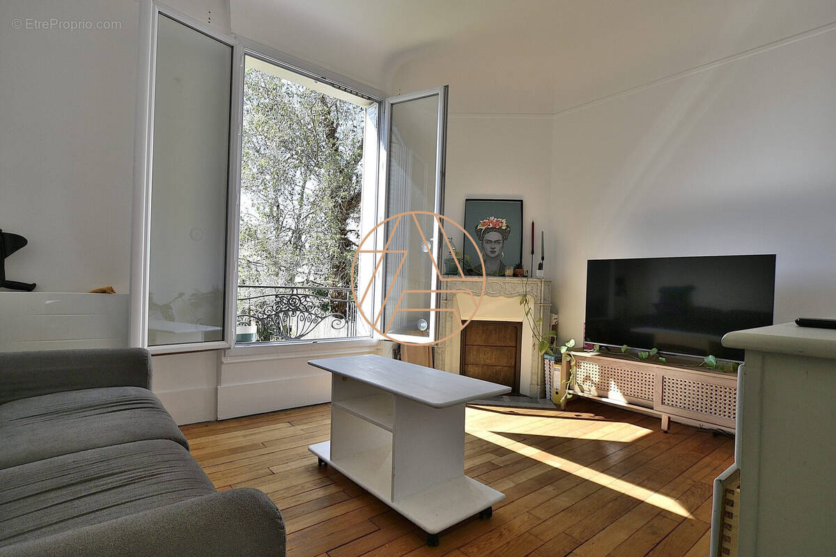 Appartement à SAINT-MAUR-DES-FOSSES