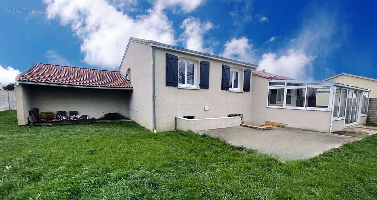 Maison à ANGLES