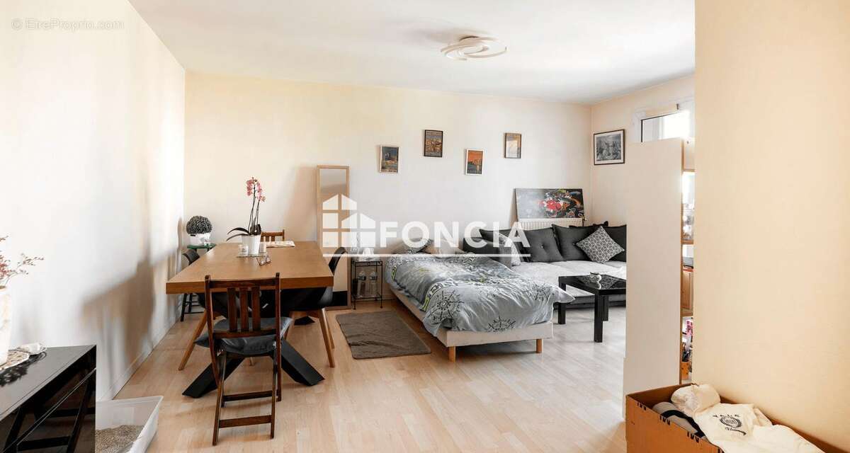 Appartement à BONNEUIL-SUR-MARNE