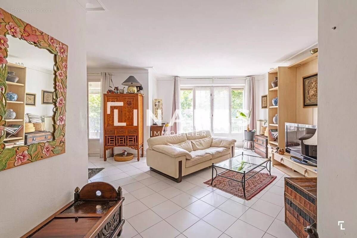 Appartement à MARSEILLE-9E